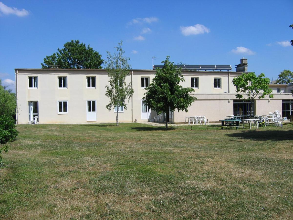 Auberge De Jeunesse Hi Poitiers Exterior photo